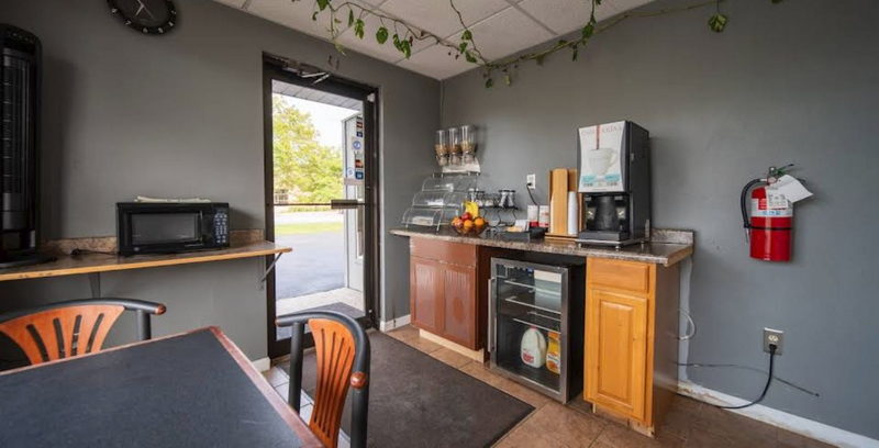 Sleep-ees Motel - Web Listing